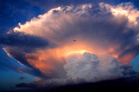 Giant Cumulonimbus Cloud Pics