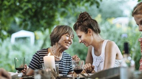 40 things every mom and daughter should do together at least once mother daughter dates