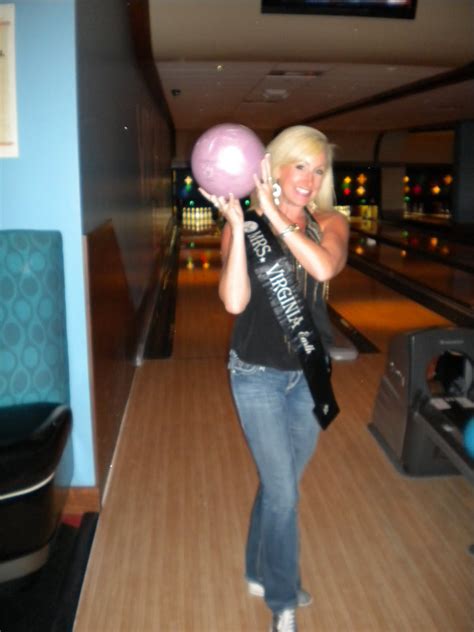 Mrs Ms Earth Pageant Mrs Virginia Earth Maria Beall Bowls For Miss