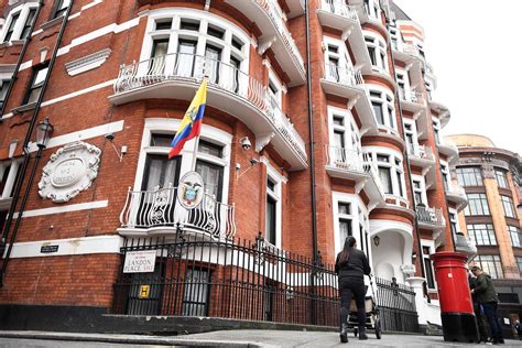 Sweden Drops Assange Rape Allegation But Britain Says Wikileaks