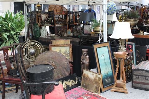 The Worlds Favorite Flea Markets And Street Fairs