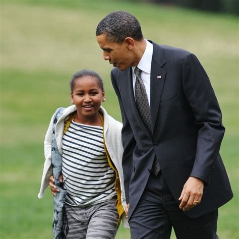barack obama s sweetest moments with daughters malia and sasha photo gallery foto 19