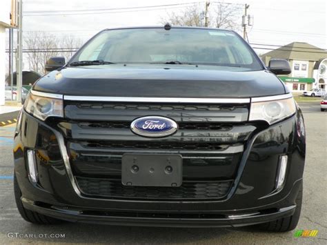 It rides and drives well, but is ultimately let down by the unreliability. Tuxedo Black Metallic 2013 Ford Edge Sport AWD Exterior ...