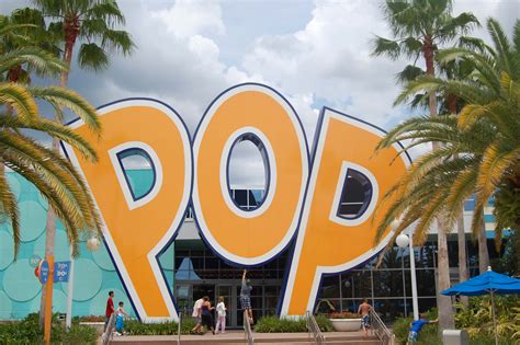 Pop Century Resort: Is it the Right Resort for You? · Planes, Trains 