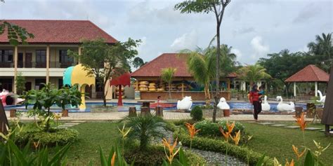 Wisata Alam Dayang Resort Singkawang