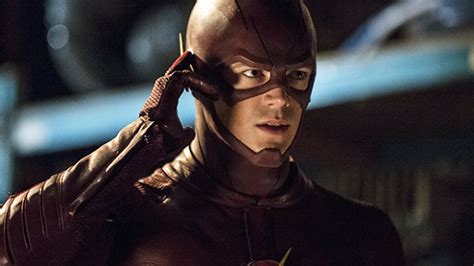 zack snyder explains why grant gustin isn t the flash in justice league def pen