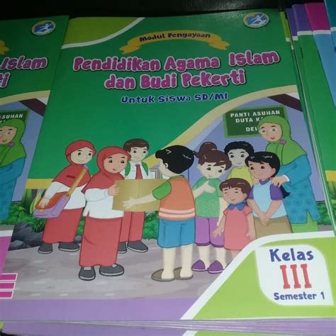 Berikut kami sajikan buku digital mata pelajaran pai dan b. Buku Pai Dan Budi Pekerti Kelas 3 Sd Kurikulum 2013 Pdf ...