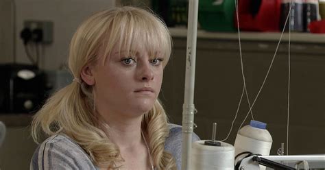 Coronation Streets Katie Mcglynn Makes Sexy Transformation In Figure