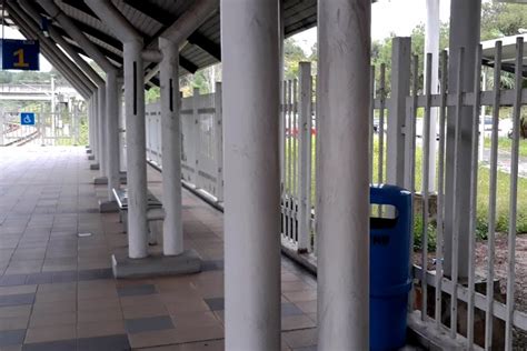 A separate shuttle service ran between rawang railway station and kuala kubu bharu railway station. Kuala Kubu Bharu KTM Station - klia2.info