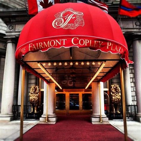 Lovely Shot Of The Fairmont Copley Plaza Entrance Credit Art Jonak
