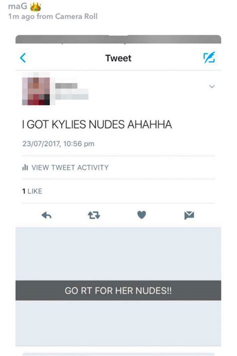 kylie jenner s nudes leaked as her snapchat is hacked