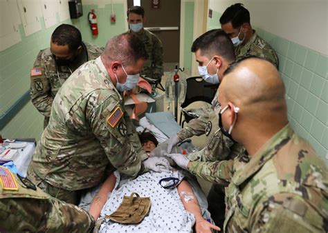 Training Combat Medics Beyond The Golden Hour Article The United States Army