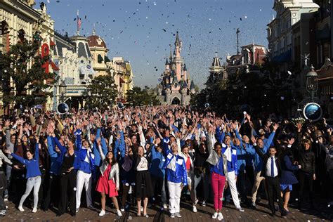 Vidéo Disneyland Paris La Grande Célébration Des 25 Ans