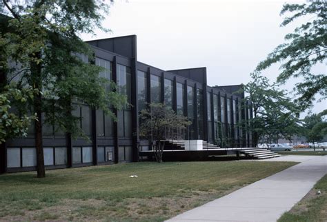 S R Crown Hall Illinois Institute Of Technology Larry Speck