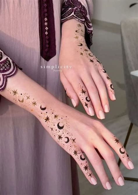 22 Henna Designs Inspired By The Night Sky Path Of Moons And Stars