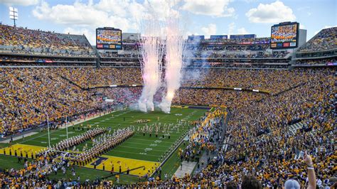 25 best college football stadiums in the country ...