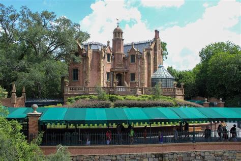 Disney Worlds Haunted Mansion Ride Resorts Gal