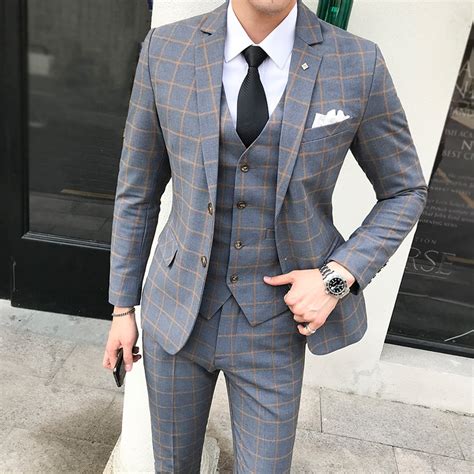 2018 Autumn Winter Mens Suit Jacketvesttrousers England Style