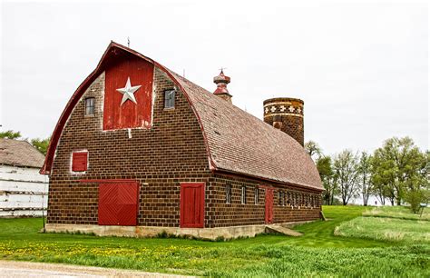 A Iowa Brick Barn Photograph By Wayne Stabnaw