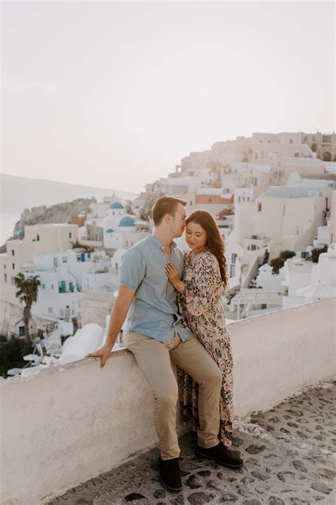 Best Santorini Spots For Your Honeymoon Photos Couples Photoshoot
