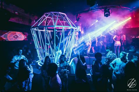 Best Bars Clubs And Nightlife Spots In Singapore To Party At If Your