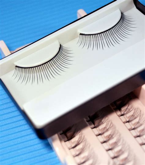 What You Need To Know About Lashify The False Eyelash System Instyle