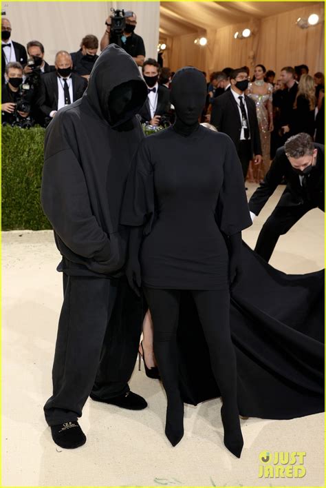 Identity Of Mystery Man Posing With Kim Kardashian At Met Gala 2021 Revealed And It S Not Kanye