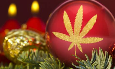 Christmas Cannabis Decorations You Should Consider