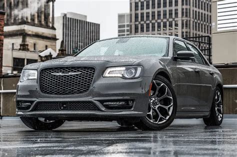 2020 Chrysler 300 Redesign Release Date And Price Findtruecarcom