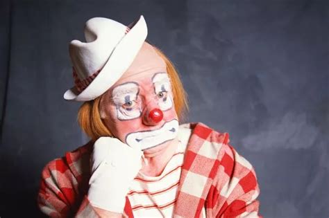 Quick Clown Halloween Makeup Tutorials For Beginners Wales Online