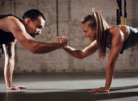 Burn Extra Calories On Date Night With This Couples Workout Routine