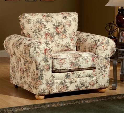 Floral Pattern Fabric Traditional Sofa And Loveseat Set