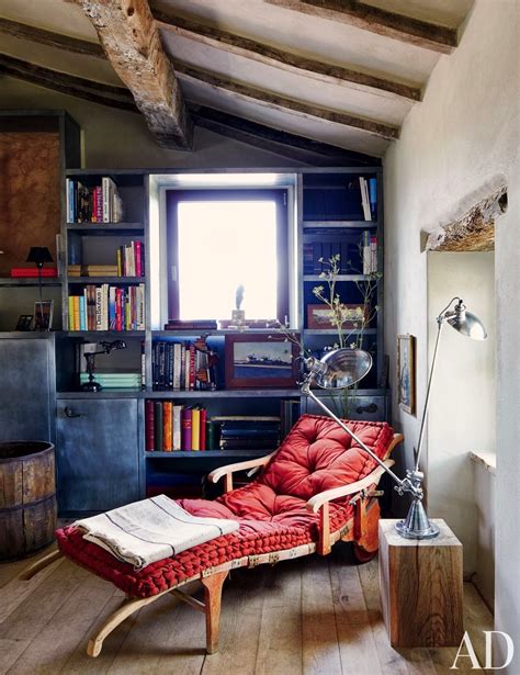 Every home should have: A Cozy and Functional Home Library