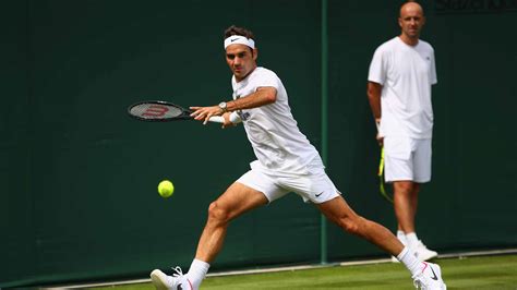 Federer takes his 19th grand slam championship with an ace down the middle. Federer Eyes Return To Wimbledon Throne | South Africa ...