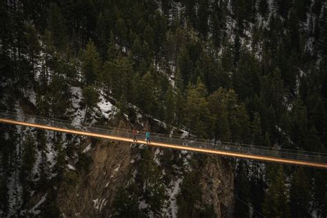 Canadá Inaugurará Duas Pontes Suspensas No Topo Mais Alto Do País