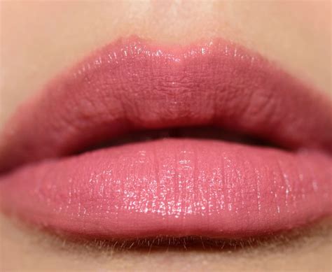 Mac Sellout Lustreglass Sheer Shine Lipstick Review Swatches Lipstick