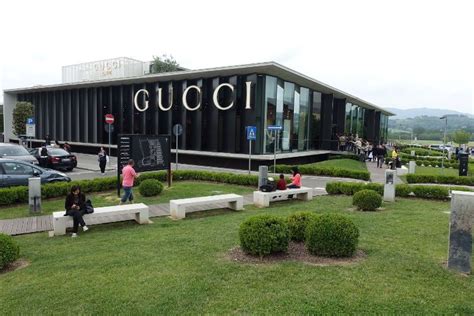 Gucci Outlet In Italy Paul Smith