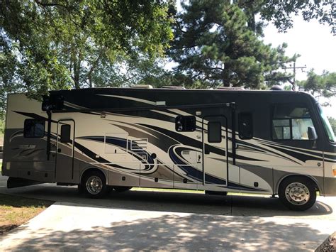 2012 Thor Motor Coach Outlaw 3611 Class A Gas Rv For Sale By Owner