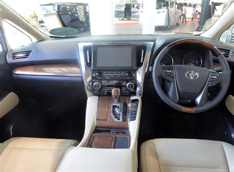 The toyota alphard seems to be the best car model for middle income earners with a preference for lower fuel consumption and maintenance costs, as well as the cost of the vehicle itself. Toyota Alphard vs. Vellfire: An MPV Showdown ...