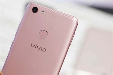 Compare vivo v7 plus specs with other smartphones. Vivo V7+ review: Ushering selfie phones into a borderless ...