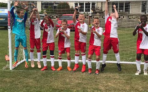 Poole Town Under 11s Football Team Connect It Utility Services