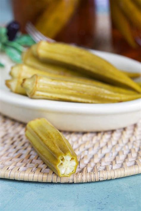 Make the most of summer's bounty of okra by pickling it in a vinegar mixture flavored with garlic and green chile peppers. Easy Quick Pickled Okra - The Suburban Soapbox