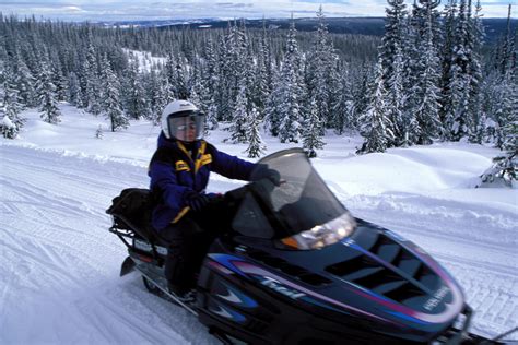 7 Snowmobile Safety Tips The Allstate Blog