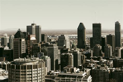 Cityscape View Of The Skyscrapers In Montreal Quebec Image Free