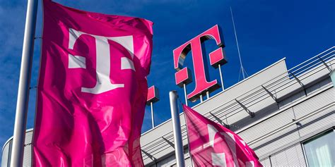 Kripto para piyasası kırmızı rengin hakim olduğu yeni bir güne başladı… Deutsche Telekom, Açık Blockchain Ağı Celo'ya Yatırım ...