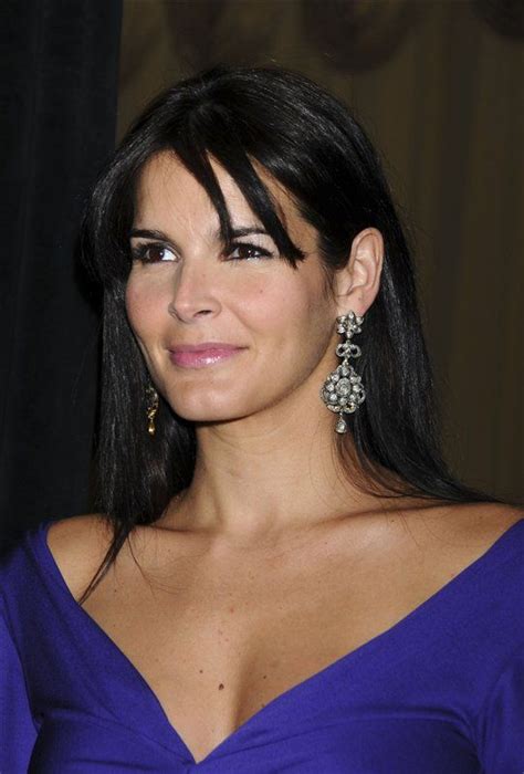 17 Angie Harmon Hairstyles Images Angie Harmon Pretty Hairstyles