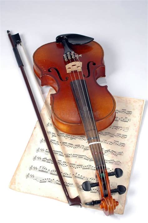 Old Violin And Music Sheet Stock Image Image Of Tuning 1376593