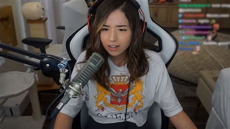 Pokimane Awkwardly Tells Off Sexist Fan For Calling Her Earlygame