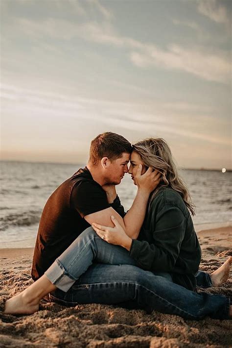 Review Of Couples Photoshoot Ideas On The Beach