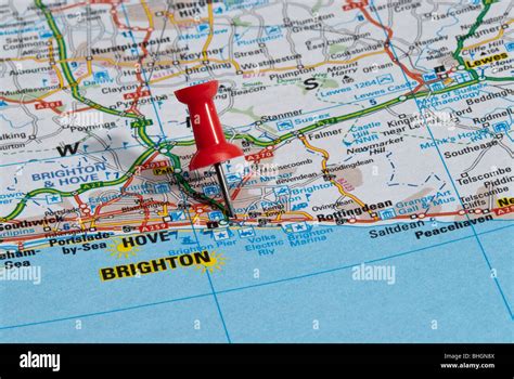 Red Map Pin In Road Map Pointing To City Of Brighton Stock Photo Alamy